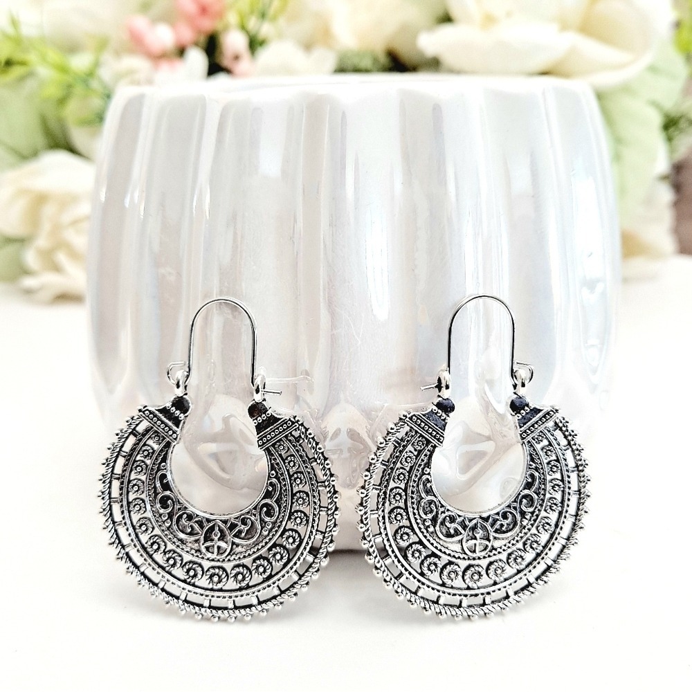 Boho silver hoop dangle cut out Filigree casual festival earrings new 💖2/$30